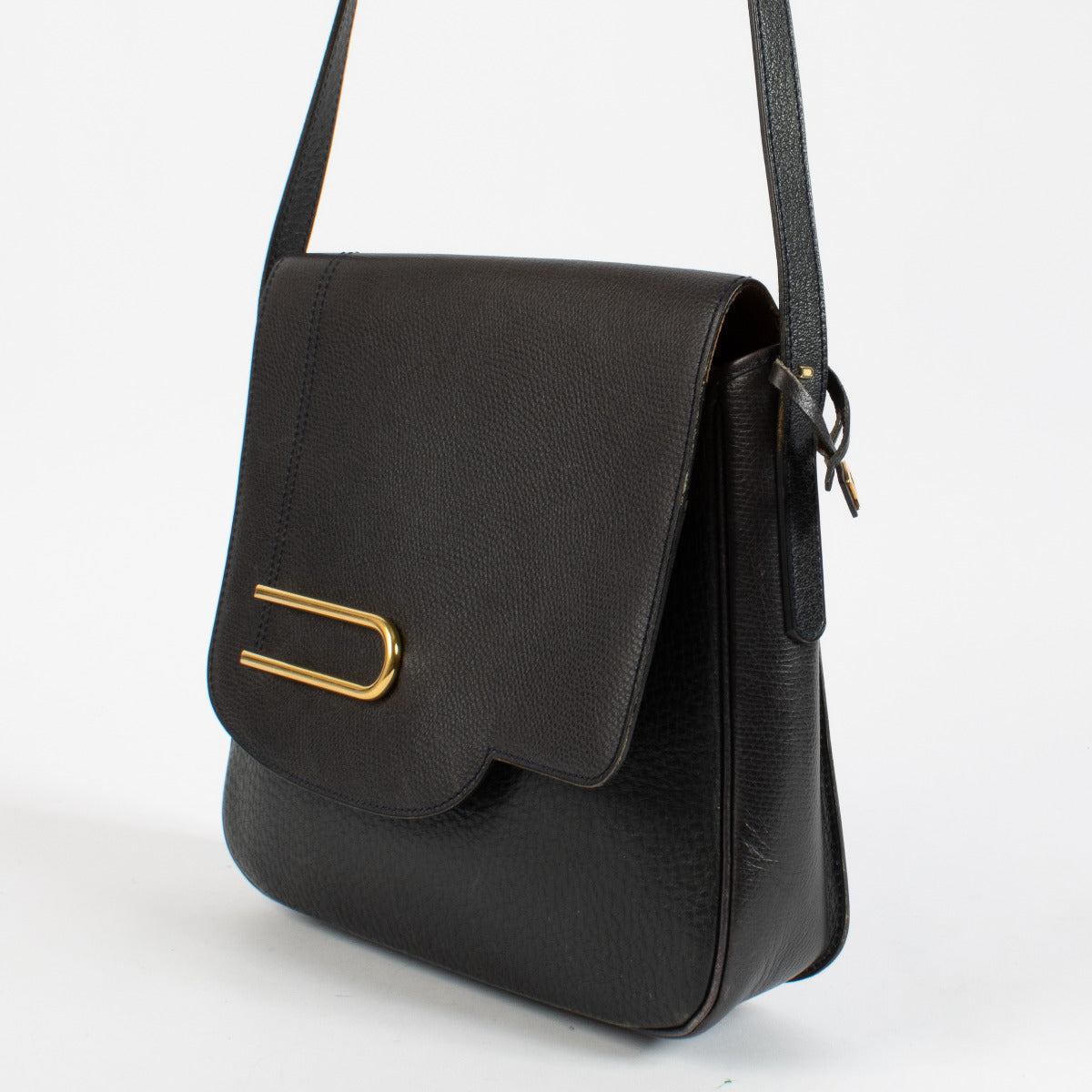 Delvaux Navy Blue Crossbody Bag aan de beste prijs bij Labellov tweedehands luxe