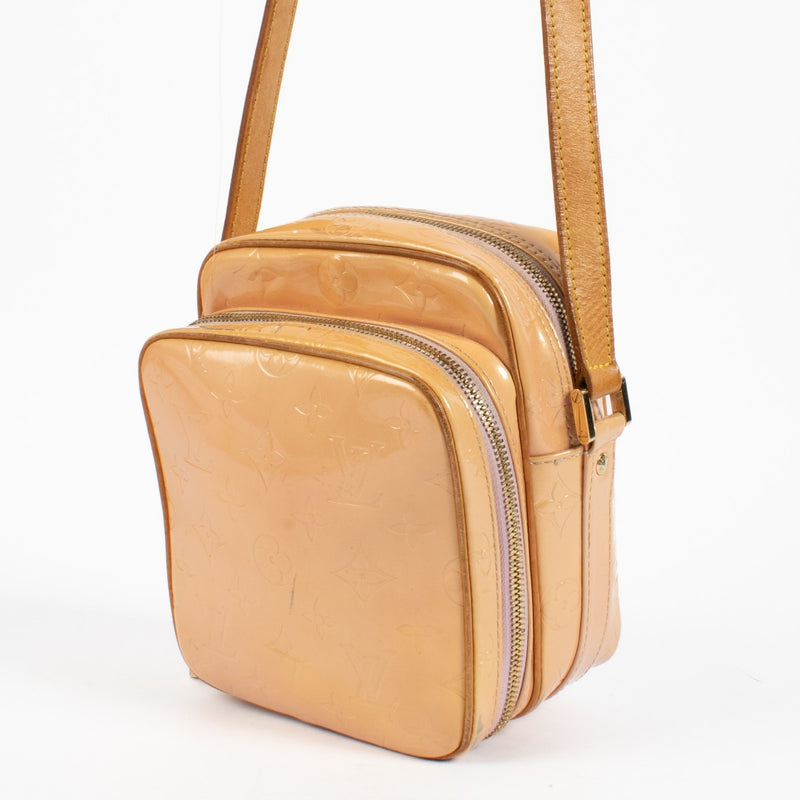 shop 100% authentic second hand Louis Vuitton Beige Monogram Vernis Bag on Labellov.com