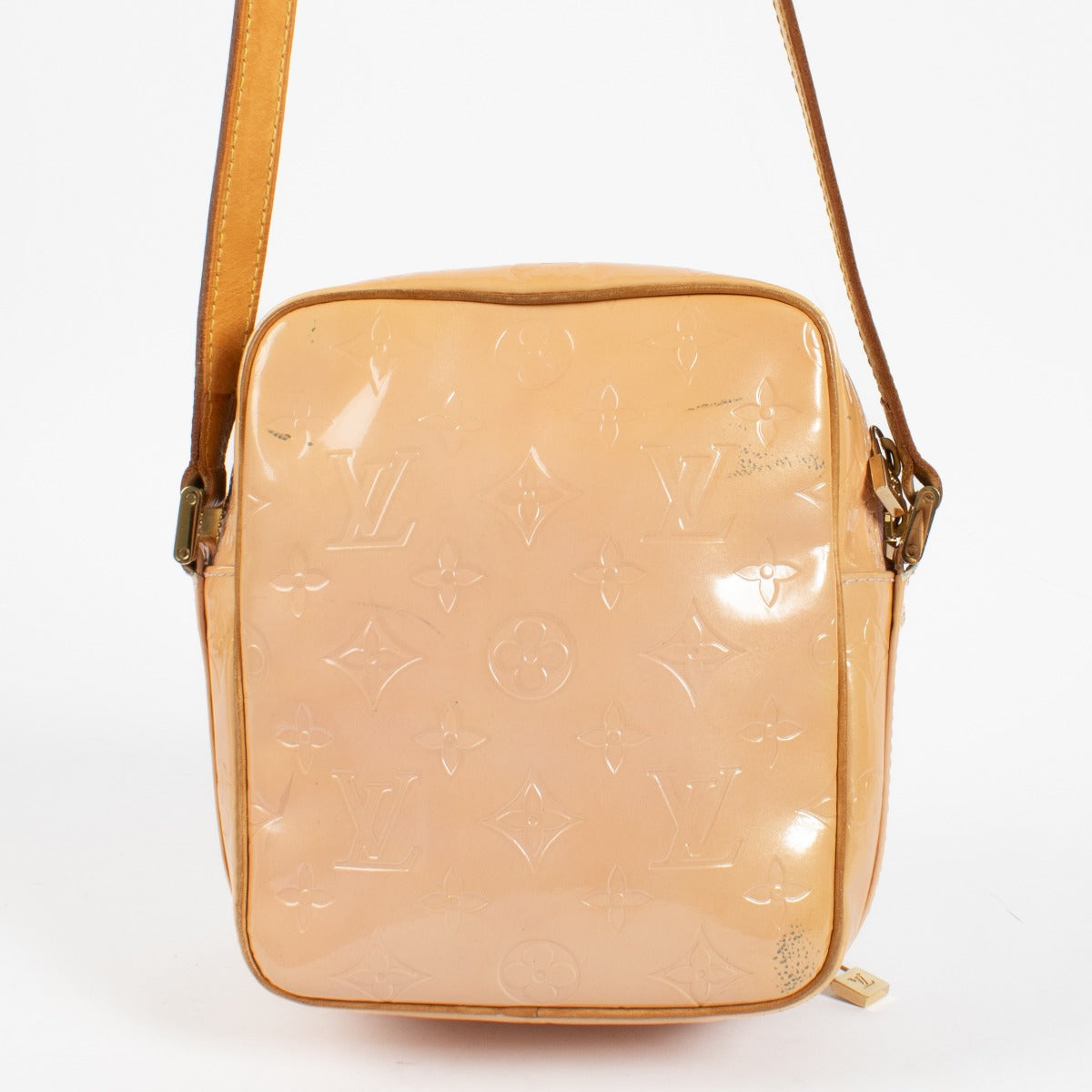 shop 100% authentic second hand Louis Vuitton Beige Monogram Vernis Bag on Labellov.com