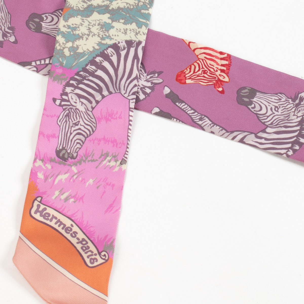 Authentic Hermès Twilly Scarf Les Zèbres on Labellov.com