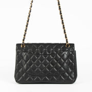 Shop safe online at Labellov in Antwerp, Brussels and Knokke this 100% authentic second hand Chanel Black Caviar Large/ Jumbo Classic Double Flap