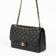 Shop safe online at Labellov in Antwerp, Brussels and knokke this 100% authentic second hand Chanel Black Caviar Large/ Jumbo Classic Double Flap
