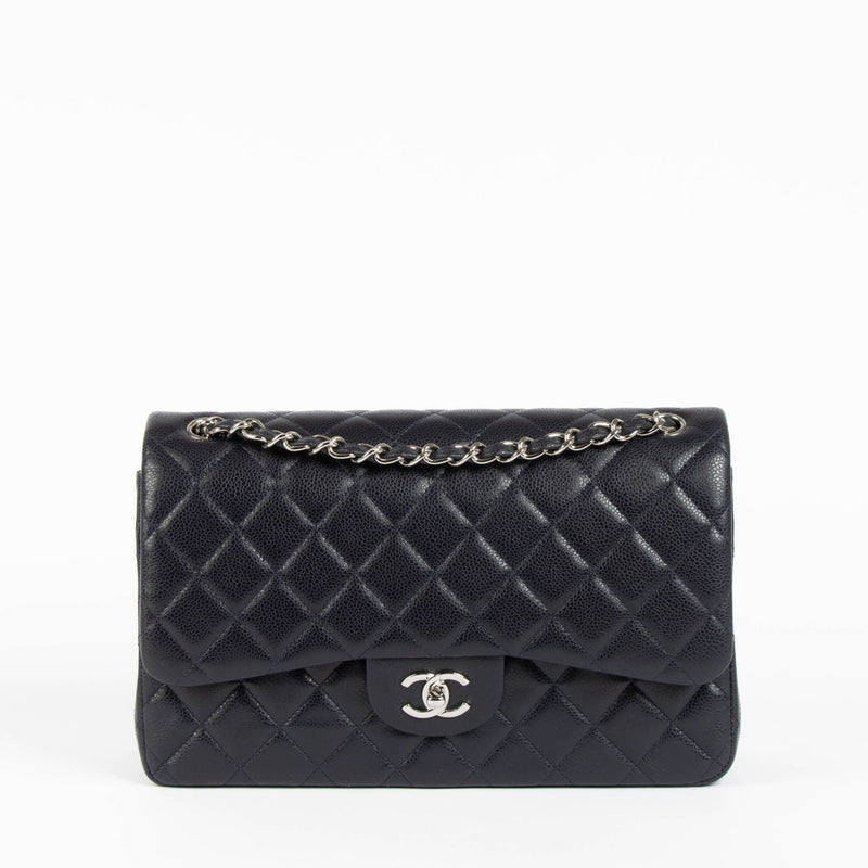 Shop safe online at Labellov in Antwerp, Brussels and Knokke this 100% authentic second hand Chanel Blue Caviar Large/ Jumbo Classic Double Flap
