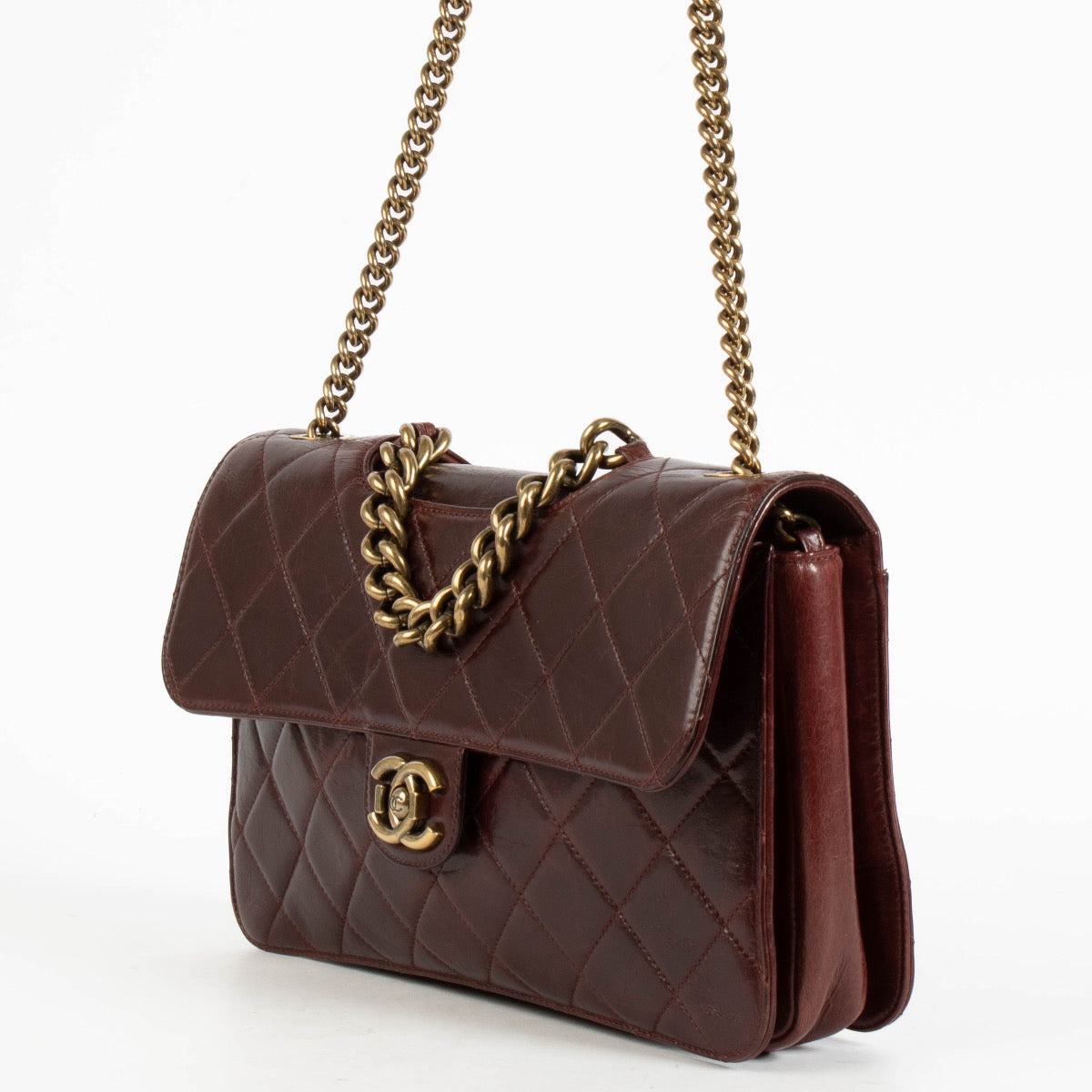 authentic preloved Chanel Burgundy Large Quilted Calfskin Perfect Edge Flap on Labellov.com