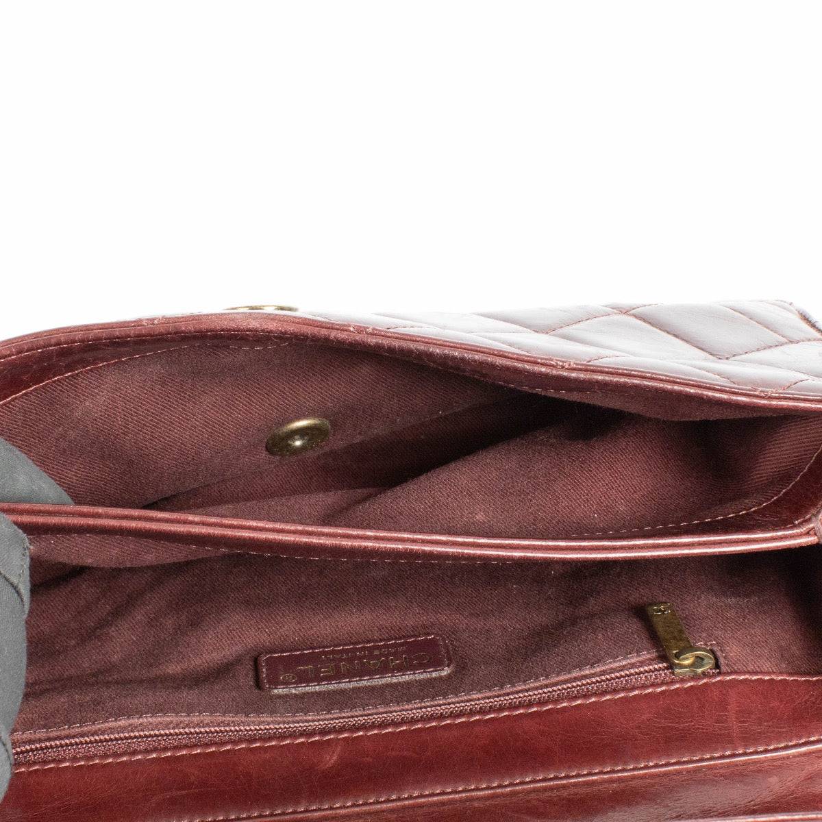 authentic preloved Chanel Burgundy Large Quilted Calfskin Perfect Edge Flap on Labellov.com