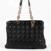 Christian Dior Black Lambskin Cannage Large Soft Lady Tote Bag aan de beste prijs bij Labellov tweedehands designer handtassen