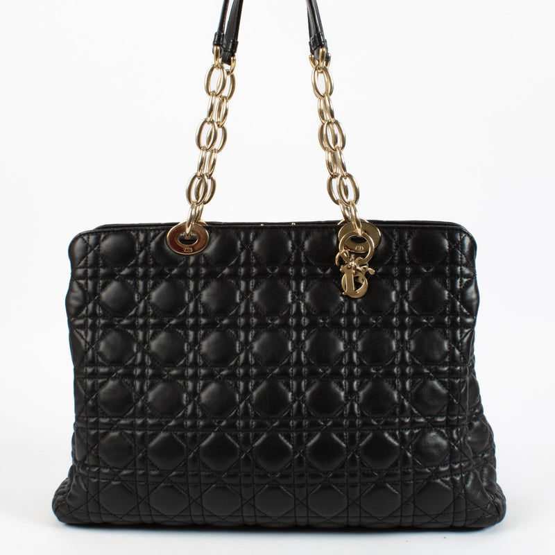 Christian Dior Black Lambskin Cannage Large Soft Lady Tote Bag aan de beste prijs bij Labellov tweedehands designer handtassen