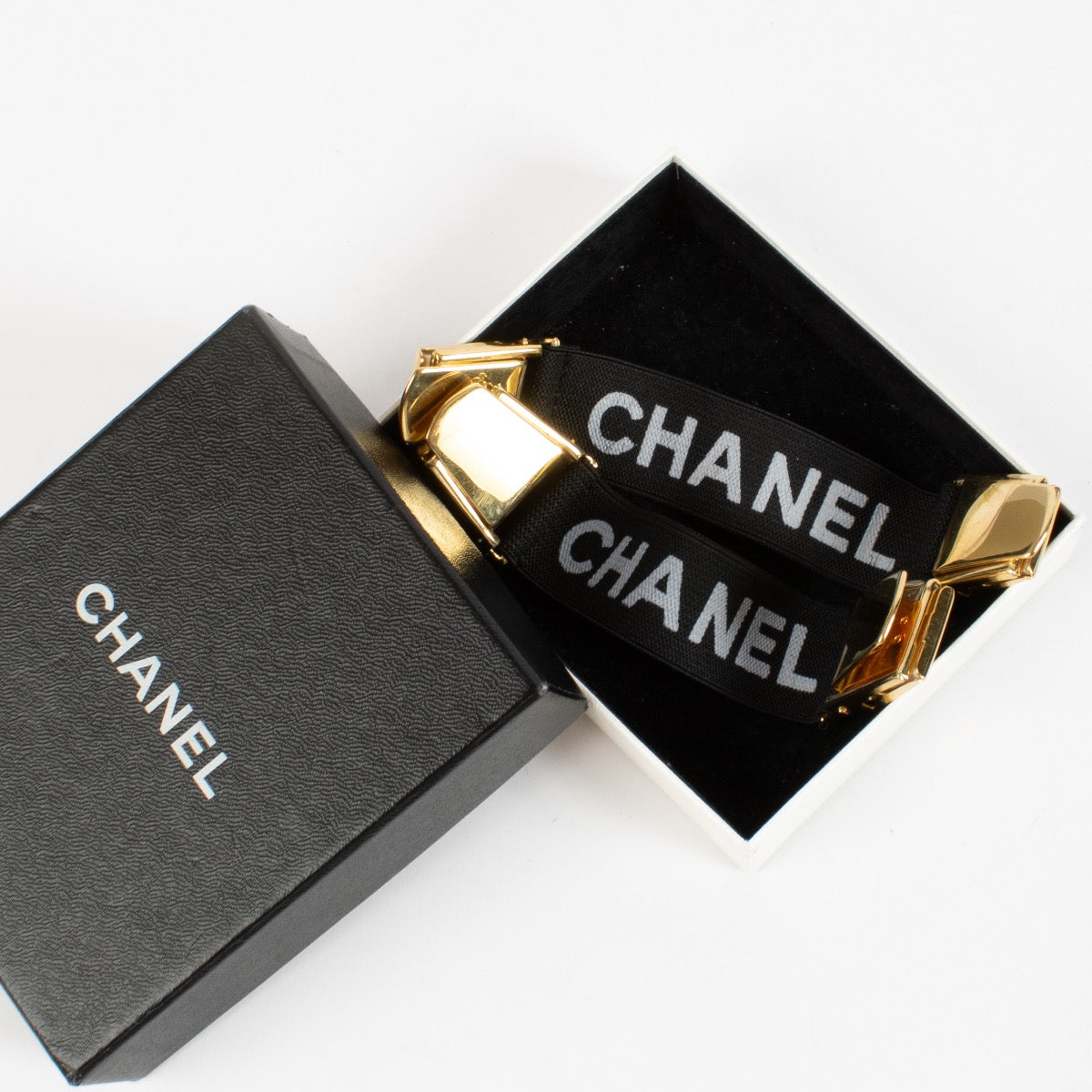 shop 100% authentic second hand Chanel Vintage Nylon Arm Band Sleeve Garter on Labellov.com