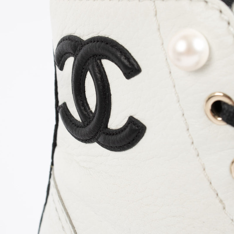 shop 100% authentic second hand Chanel Black And White Combat Boots - Size 40 1/2 on Labellov.com