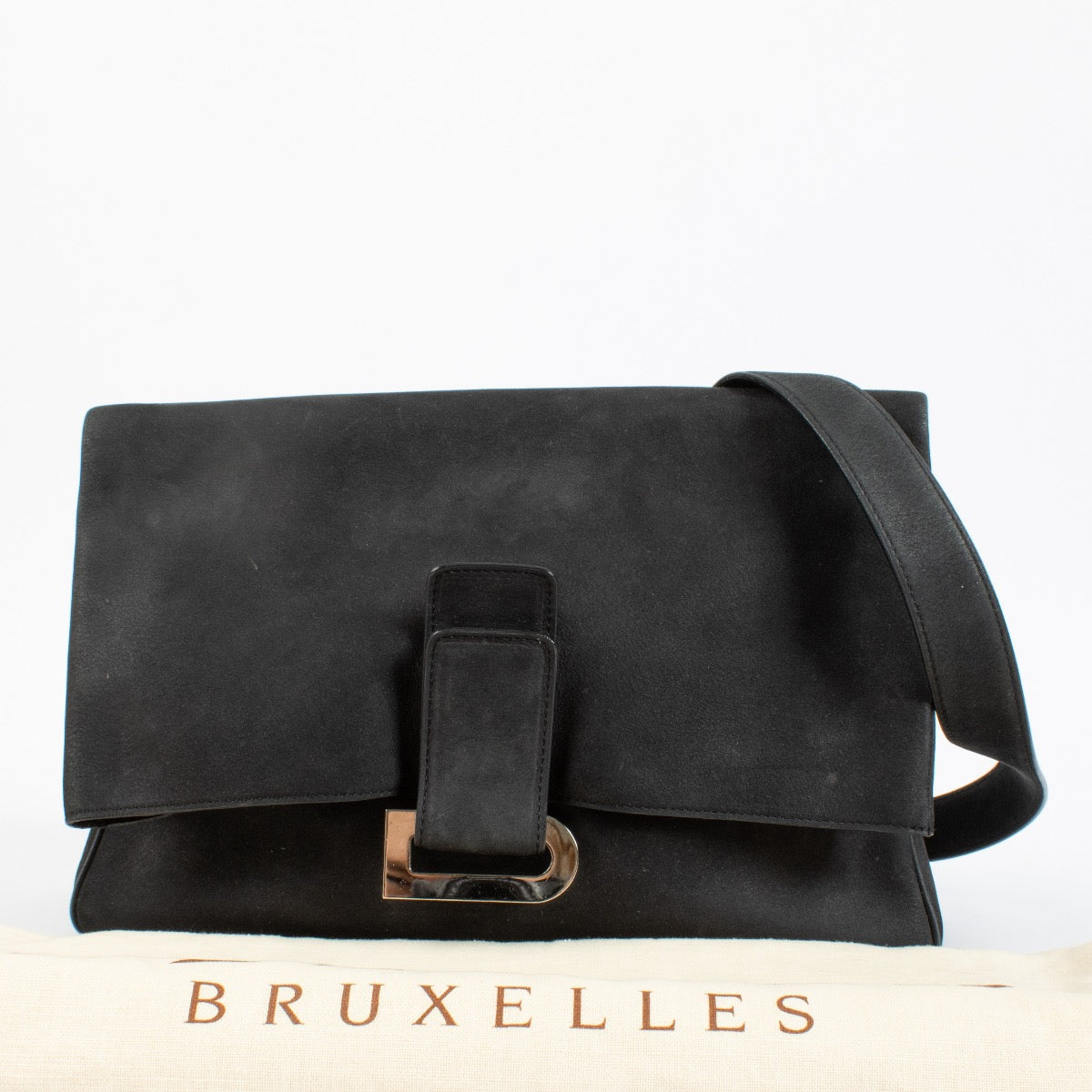 Shop 100% authentic secondhand Delvaux Blue Relais Suede Crossbody on Labellov.com