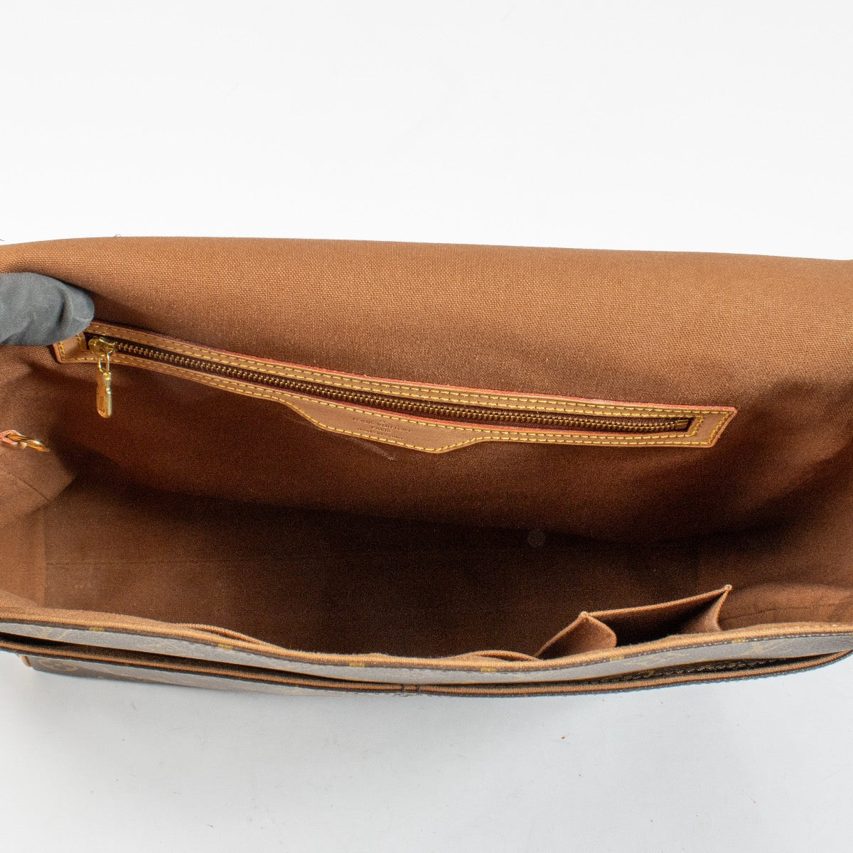 Authentic Preloved Louis Vuitton Monogram Abbesses Messenger Bag on Labellov.com