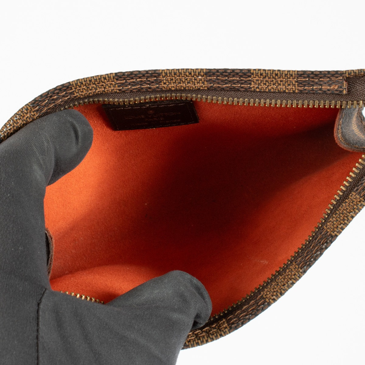 Shop 100% authentic secondhand Louis Vuitton Damier Ebene Pouch on Labellov.com