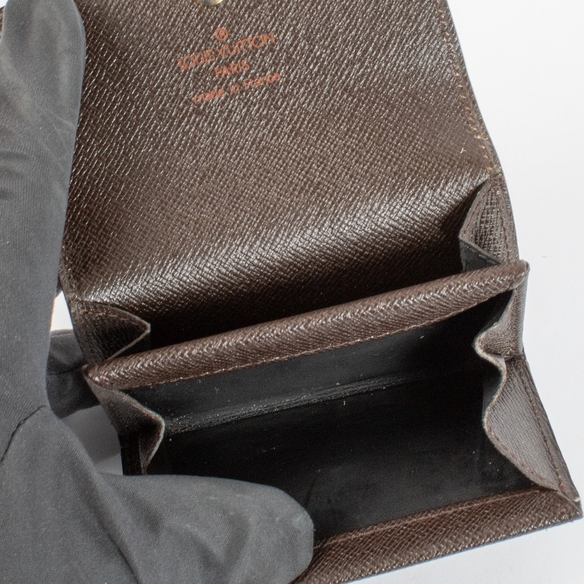 Shop 100% authentic secondhand Louis Vuitton Damier Ebene Ludlow Coin Purse on Labellov.com