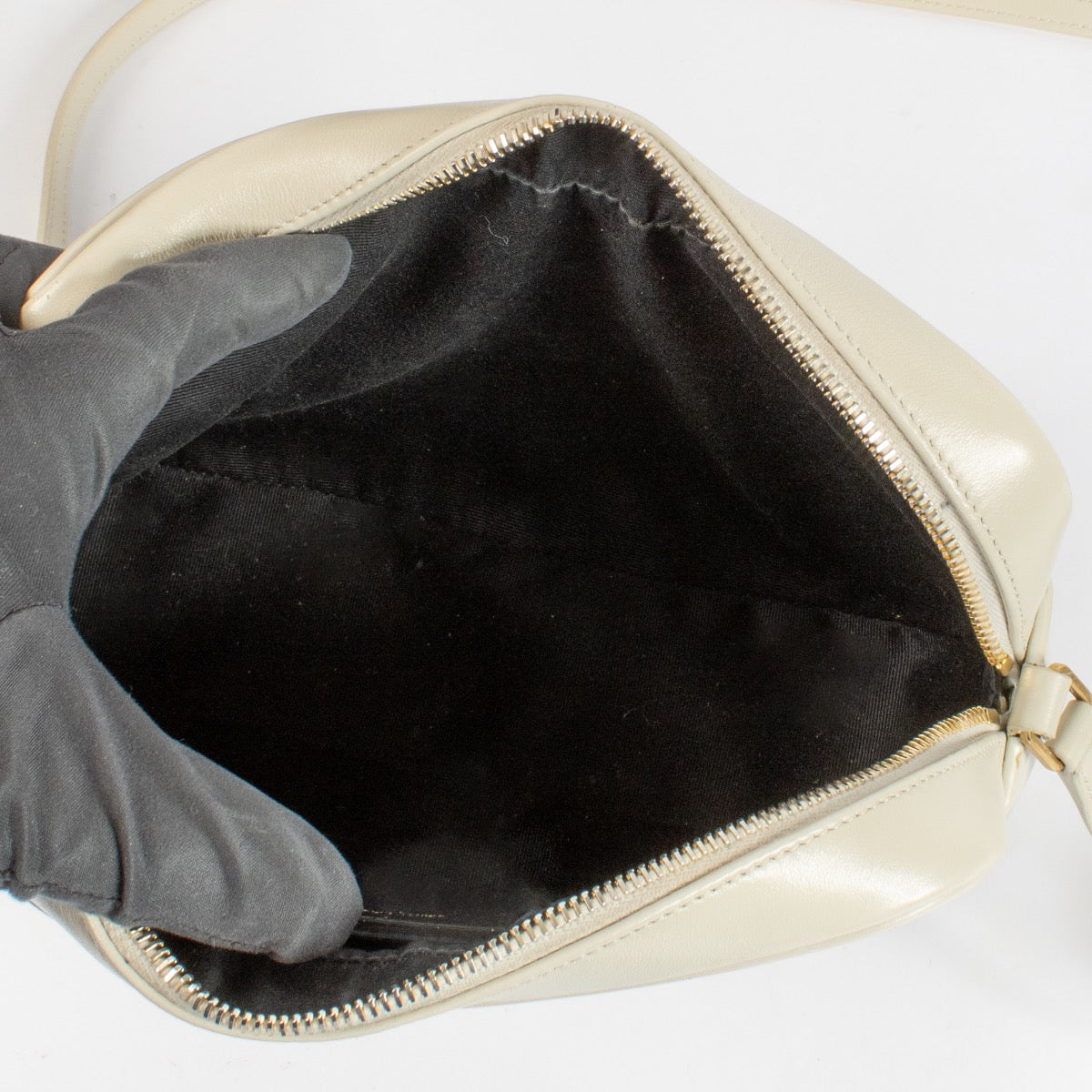 shop 100% authentic second hand Saint Laurent White Lou Camera Bag on Labellov.com