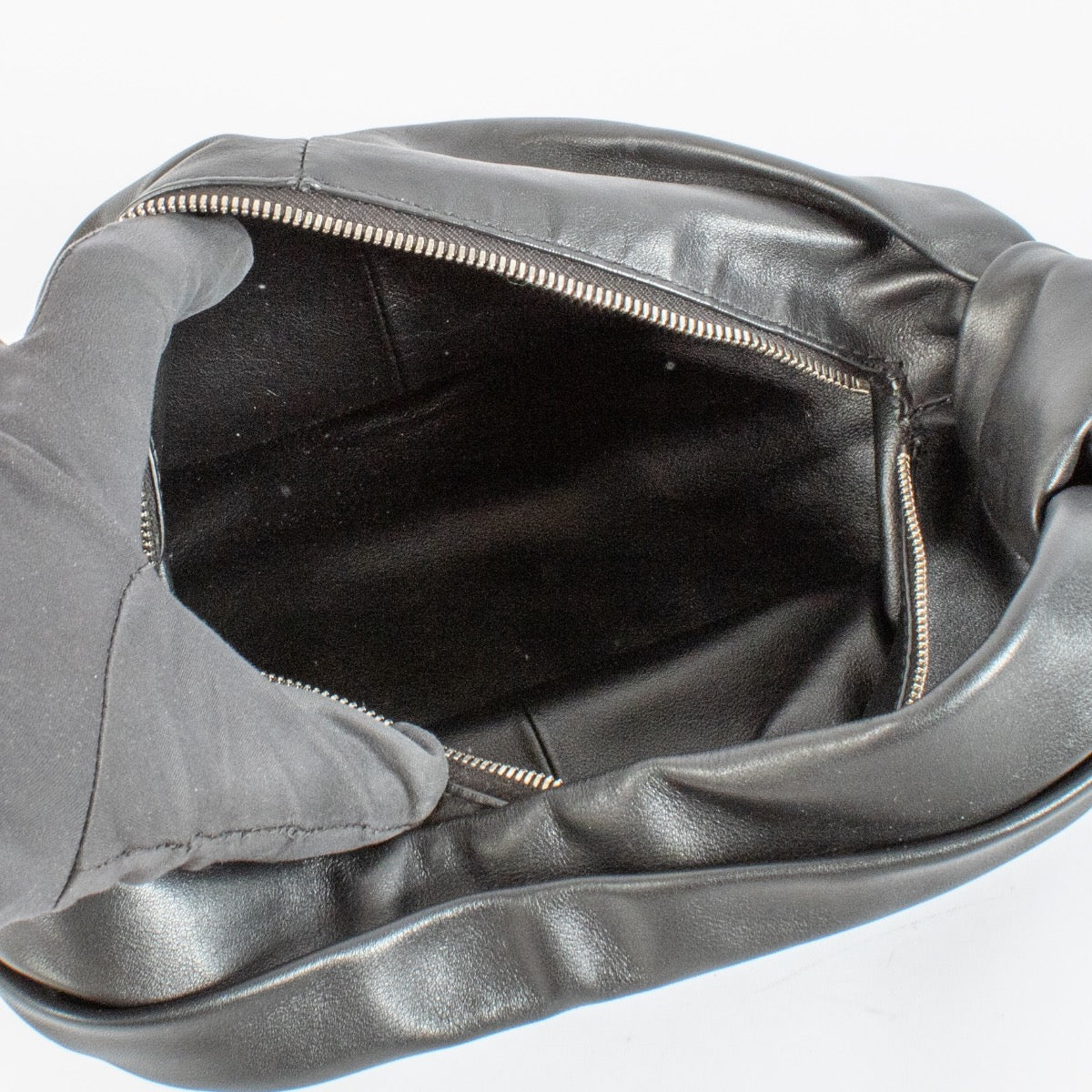 Shop 100% authentic secondhand Bottega Veneta Black Double Knot Bag on Labellov.com