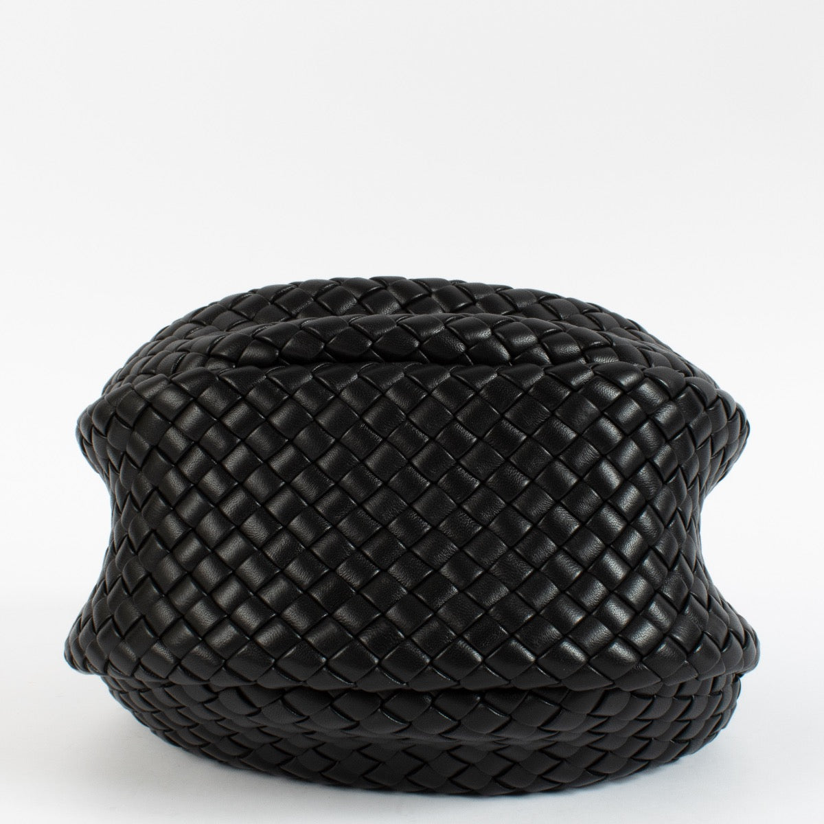 Shop 100% authentic secondhand Bottega Veneta Black Woven Leather Shoulder Bag on Labellov.com