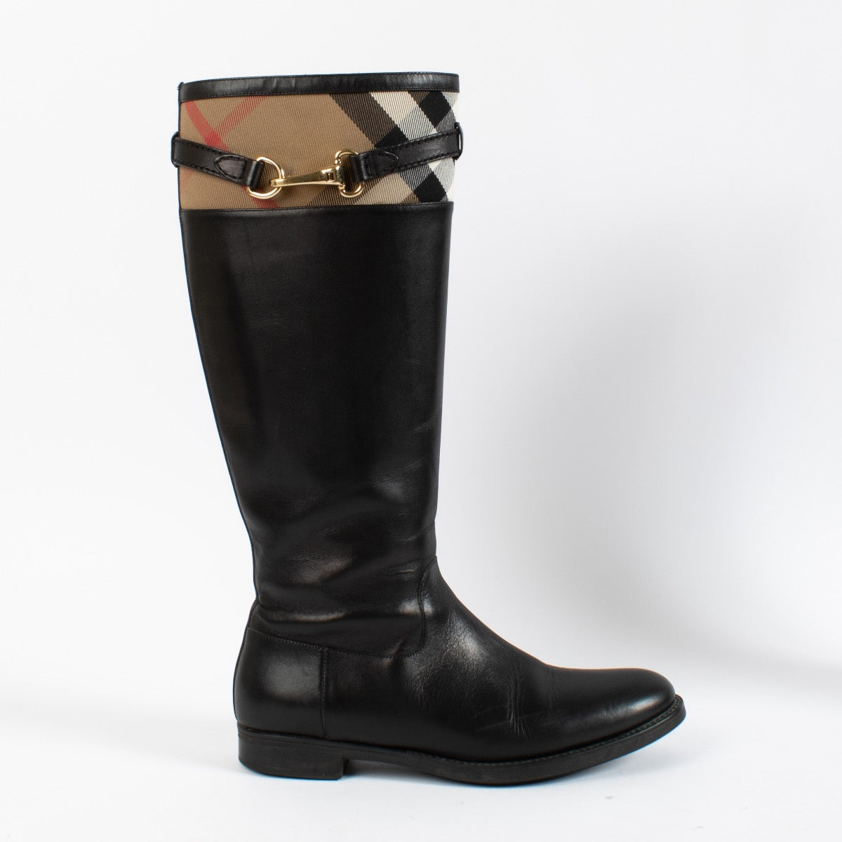 Shop 100% authentic second hand Burberry Black Boots on Labellov.com
