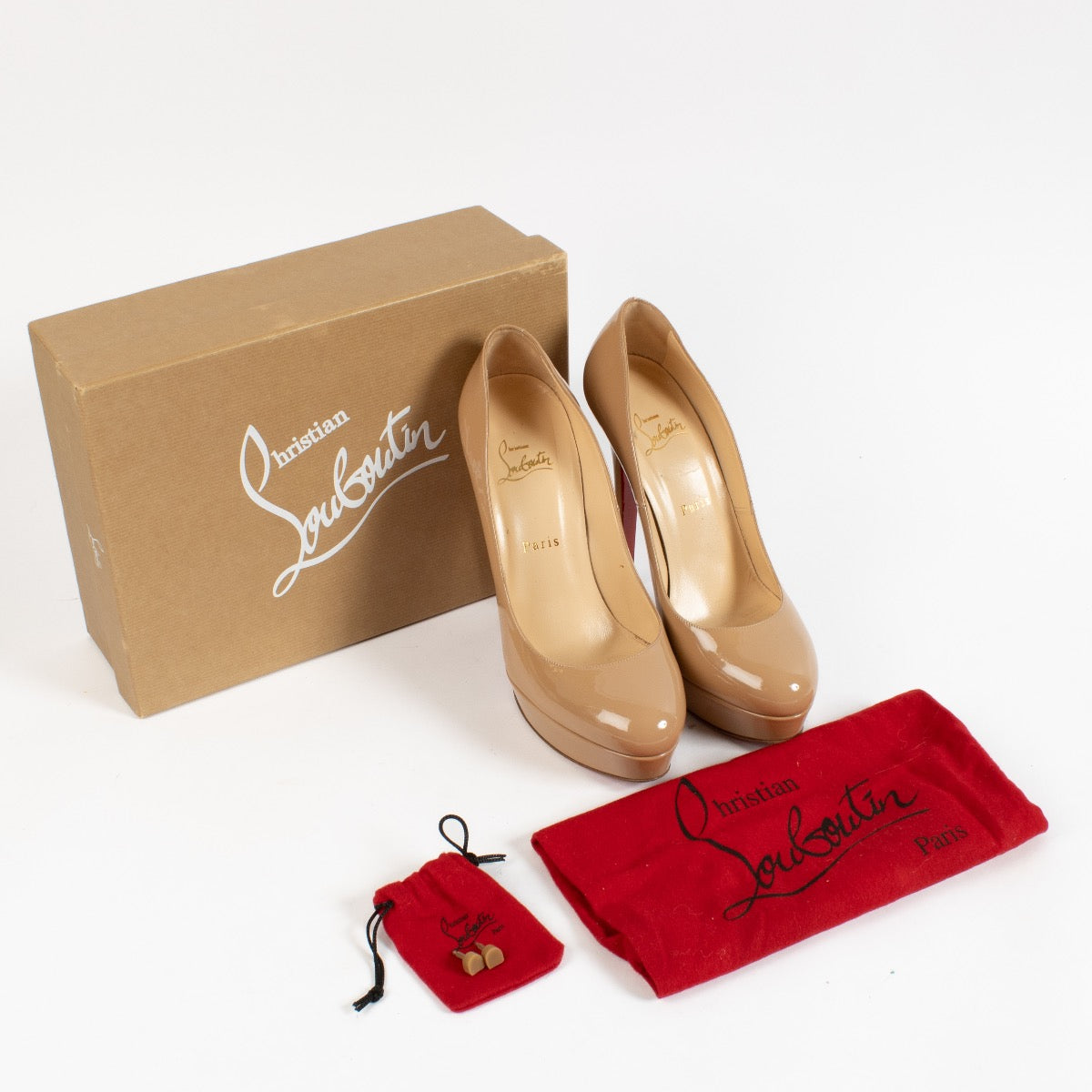 shop 100% authentic second hand Christian Louboutin Beige Patent Leather Heels - Size 40 on Labellov.com