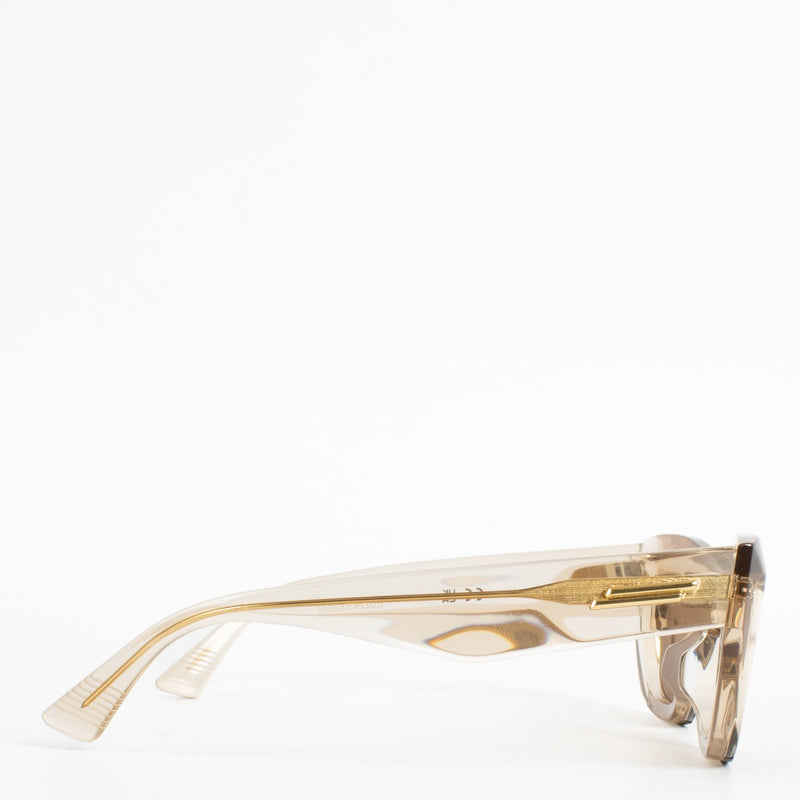 Authentic pre-loved Bottega Veneta Nude Brown Cat Eye Sunglasses on Labellov.com