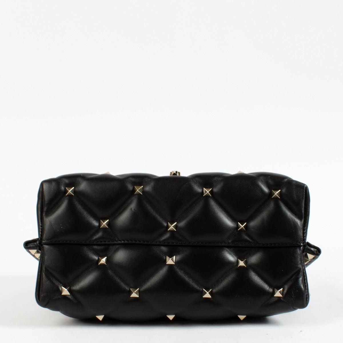 Shop safe online at Labellov in Antwerp, Brussels and Knokke this 100% authentic second hand Valentino Garavani Black VLTN Candystud Bag