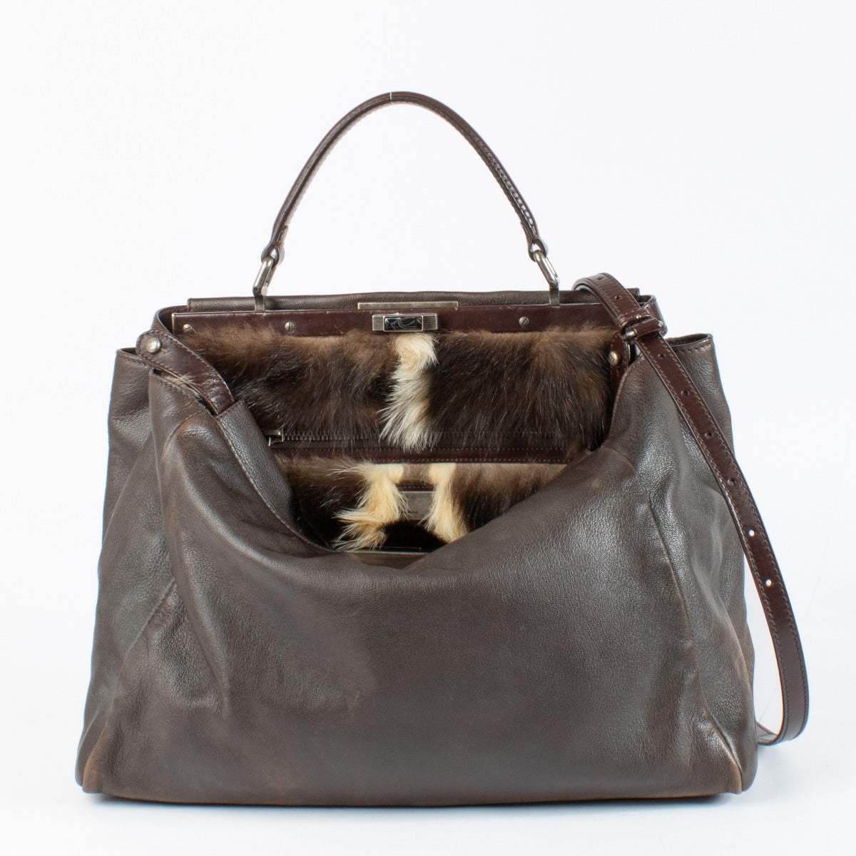 Grand sac Peekaboo Fendi en fourrure marron