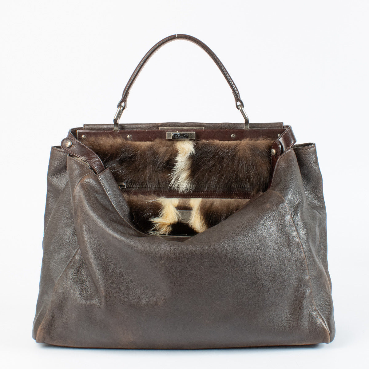Grand sac Peekaboo Fendi en fourrure marron