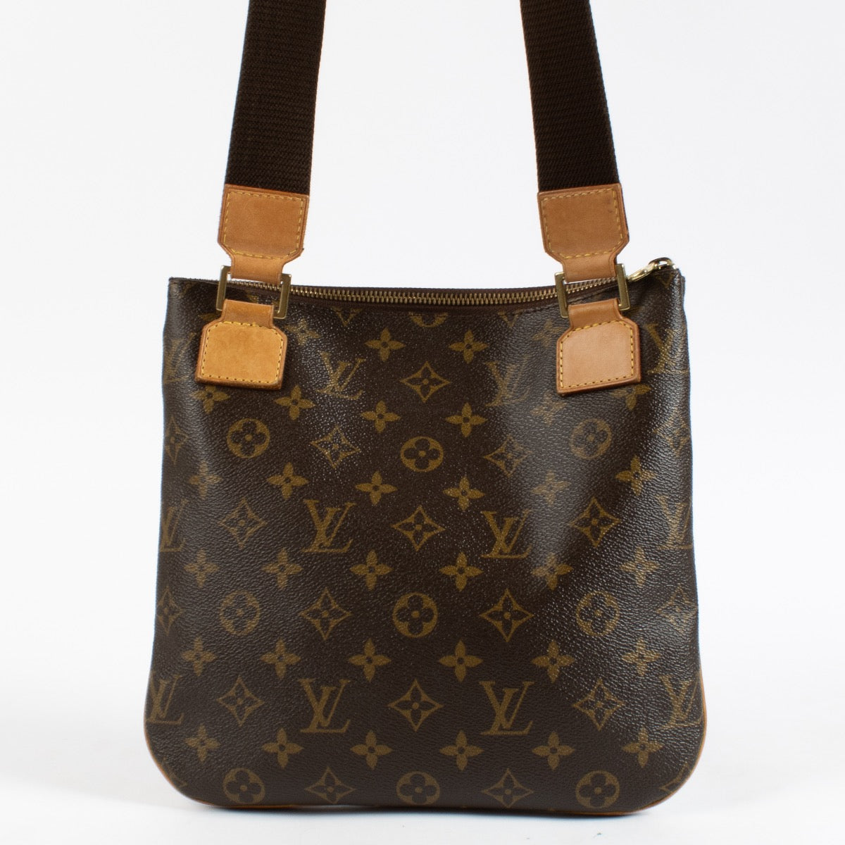 shop 100% authentic second hand Louis Vuitton Monogram Pochette Bosphore on Labellov.com