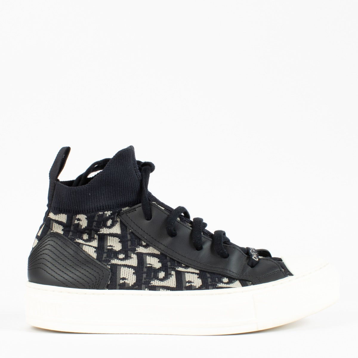 Shop 100% authentic second hand Christian Dior Blue Oblique Walk'n'Dior Sneakers on Labellov.com