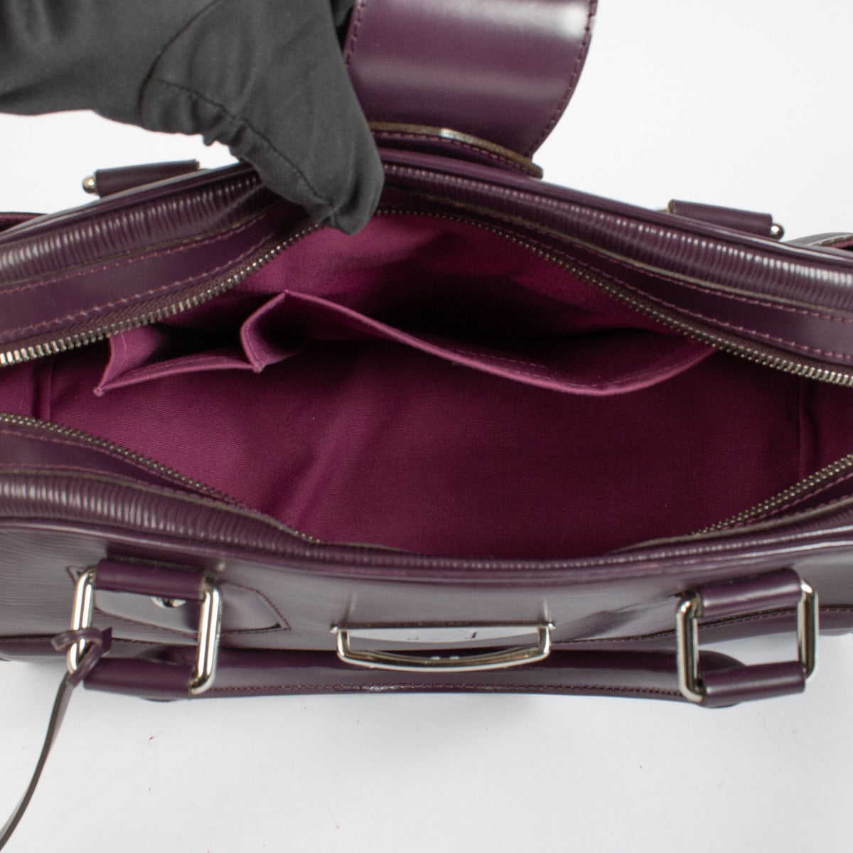 authentic preloved Louis Vuitton Cassis Epi Leather Montaigne GM Bowling Bag on Labellov.com
