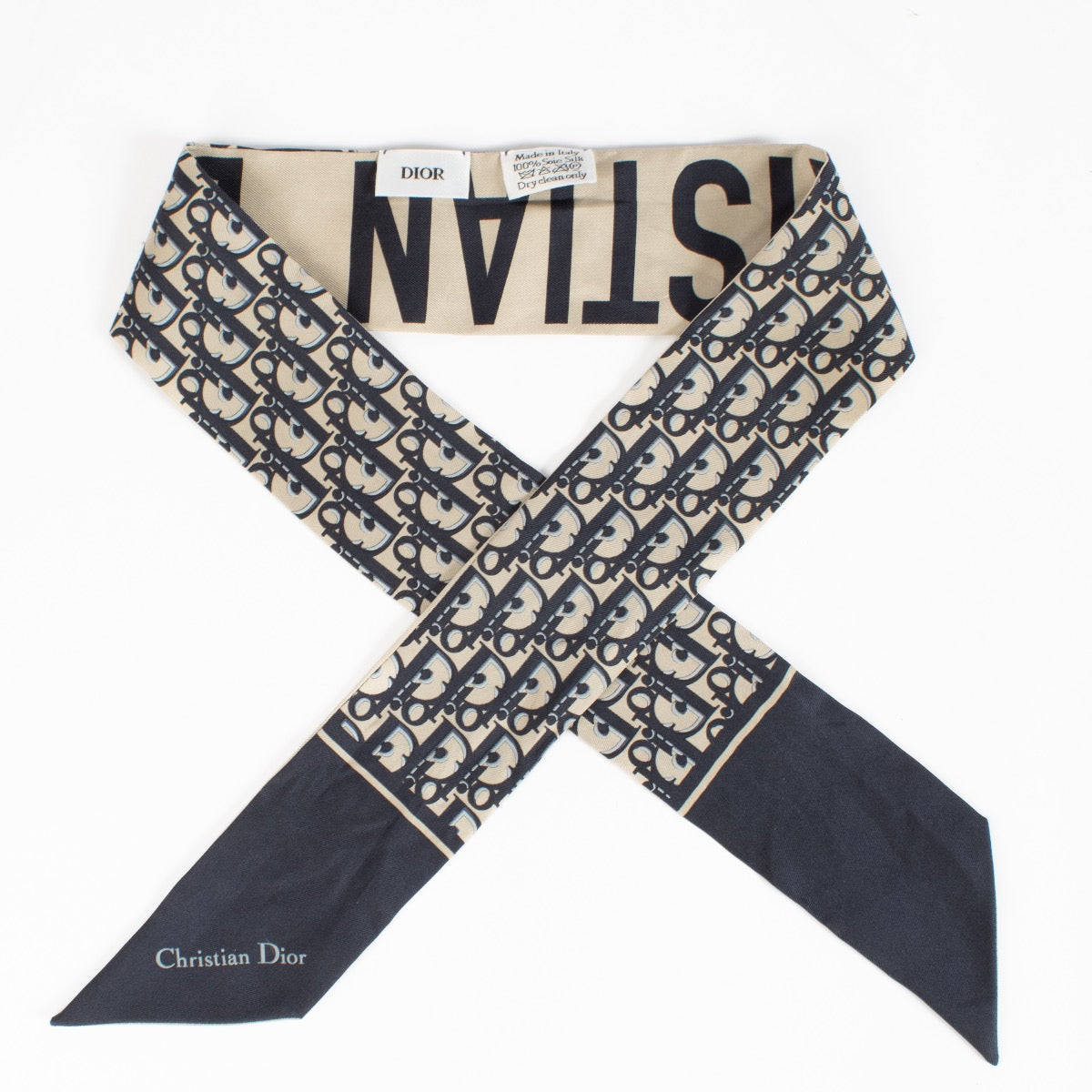 Shop 100% authentic second hand Christian Dior blue Scarf on Labellov.com