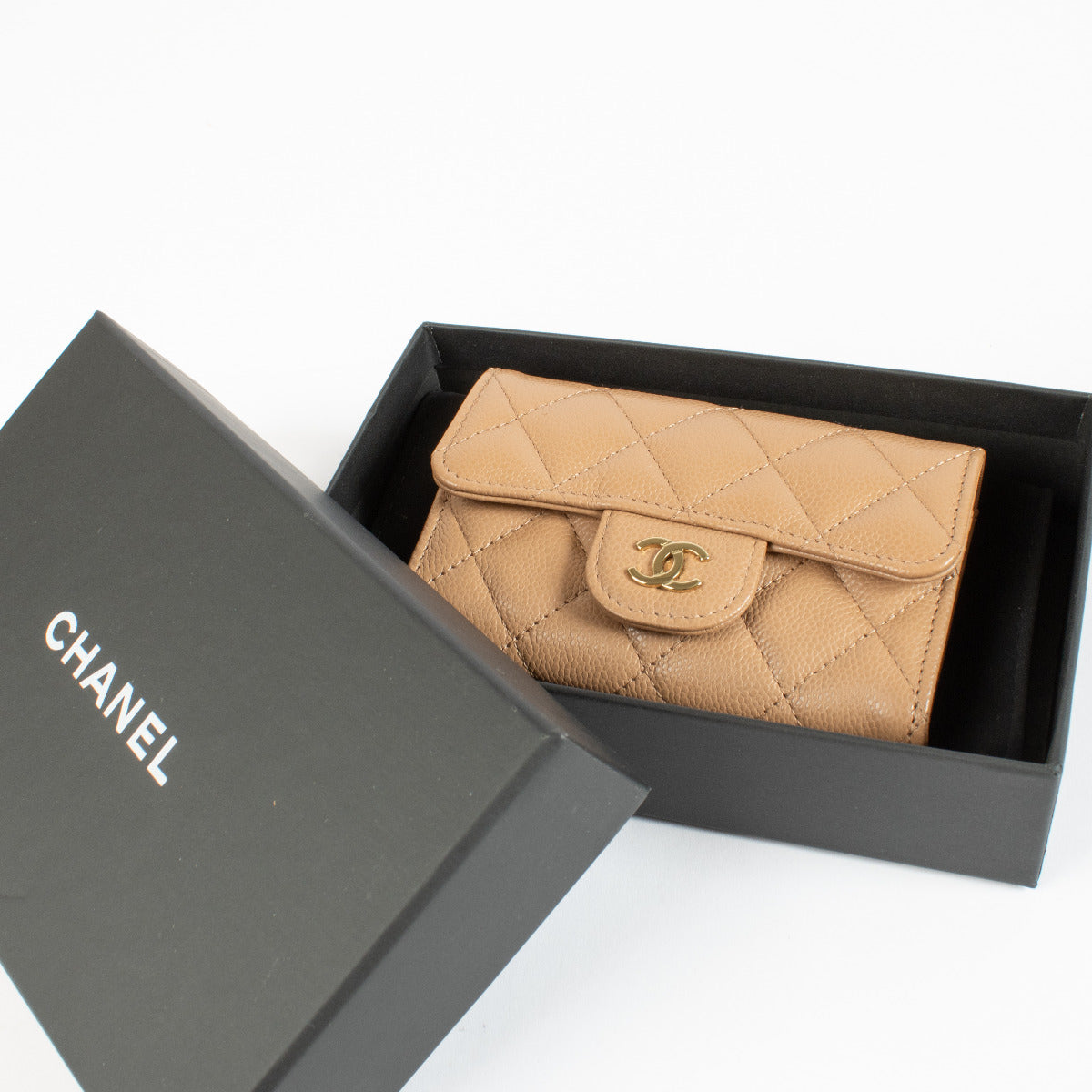 Portefeuille Chanel Classic Flap petit format couleur Caramel