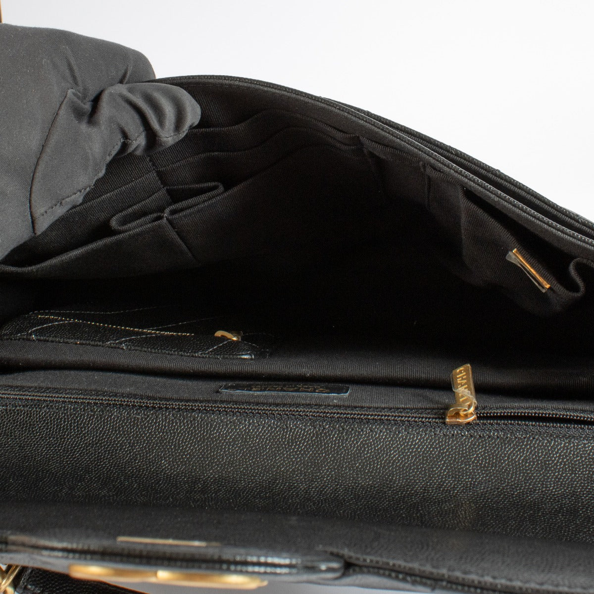 Sac mallette Chanel en caviar noir