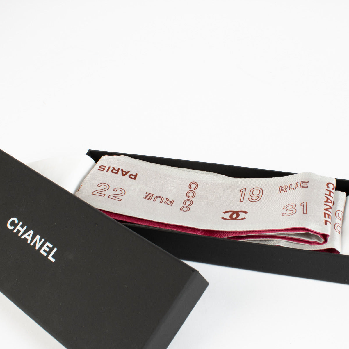 Chanel Slim Bandeau Twilly Scarf