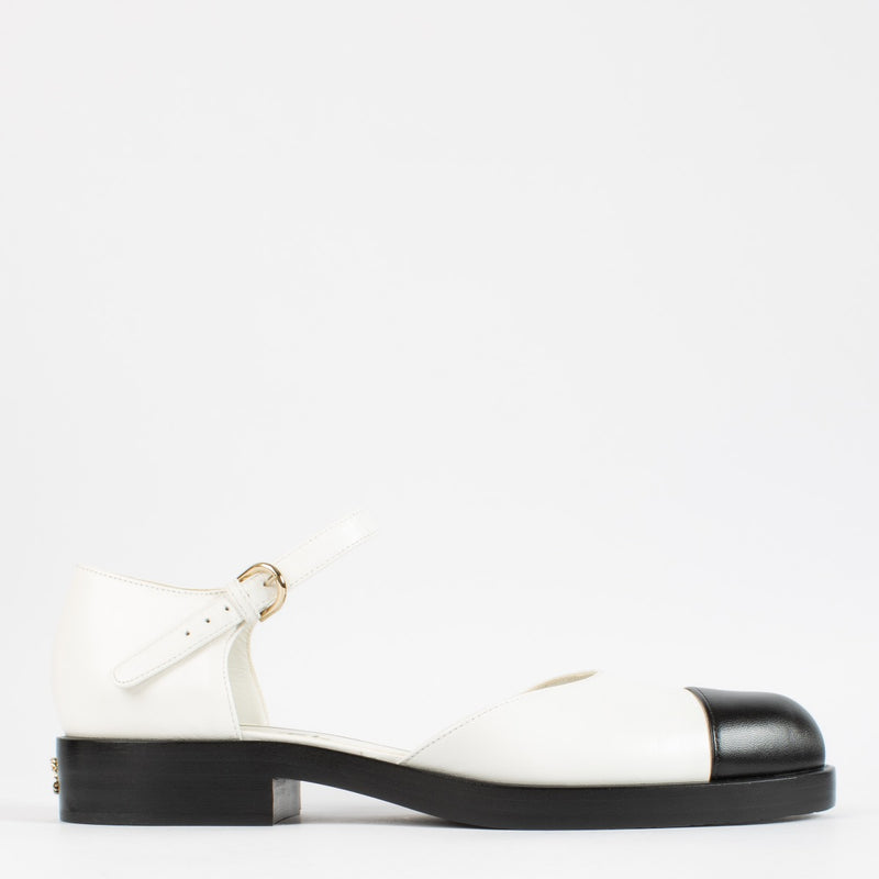 Shop 100% authentic second hand Chanel Mary Janes on Labellov.com
