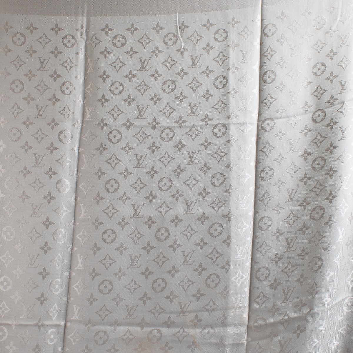 Châle Louis Vuitton Beige Monogram Classique