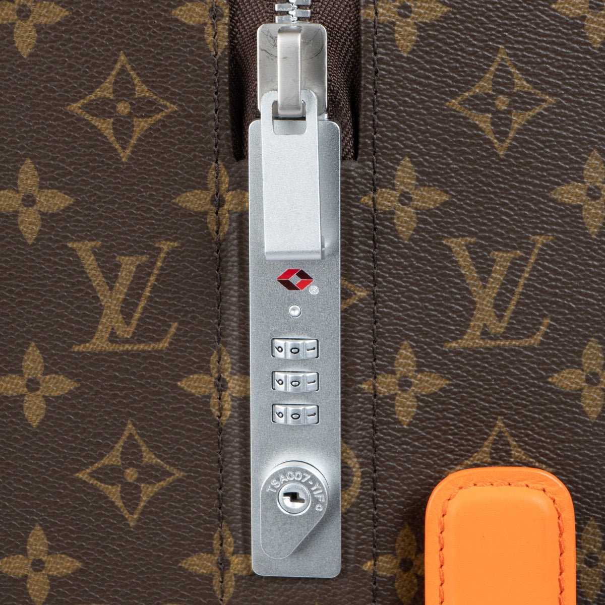 Authentic pre-loved Louis Vuitton Monogram Colormania Horizon 55 Suitcase on Labellov.com