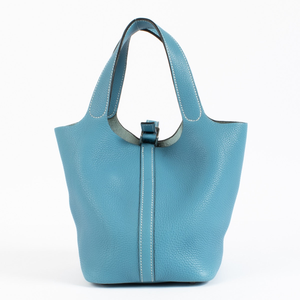 Shop safe online at Labellov in Antwerp, Brussels and Knokke this 100% authentic second hand Hermès Picotin 16 Bleu Jean Clemence PHW