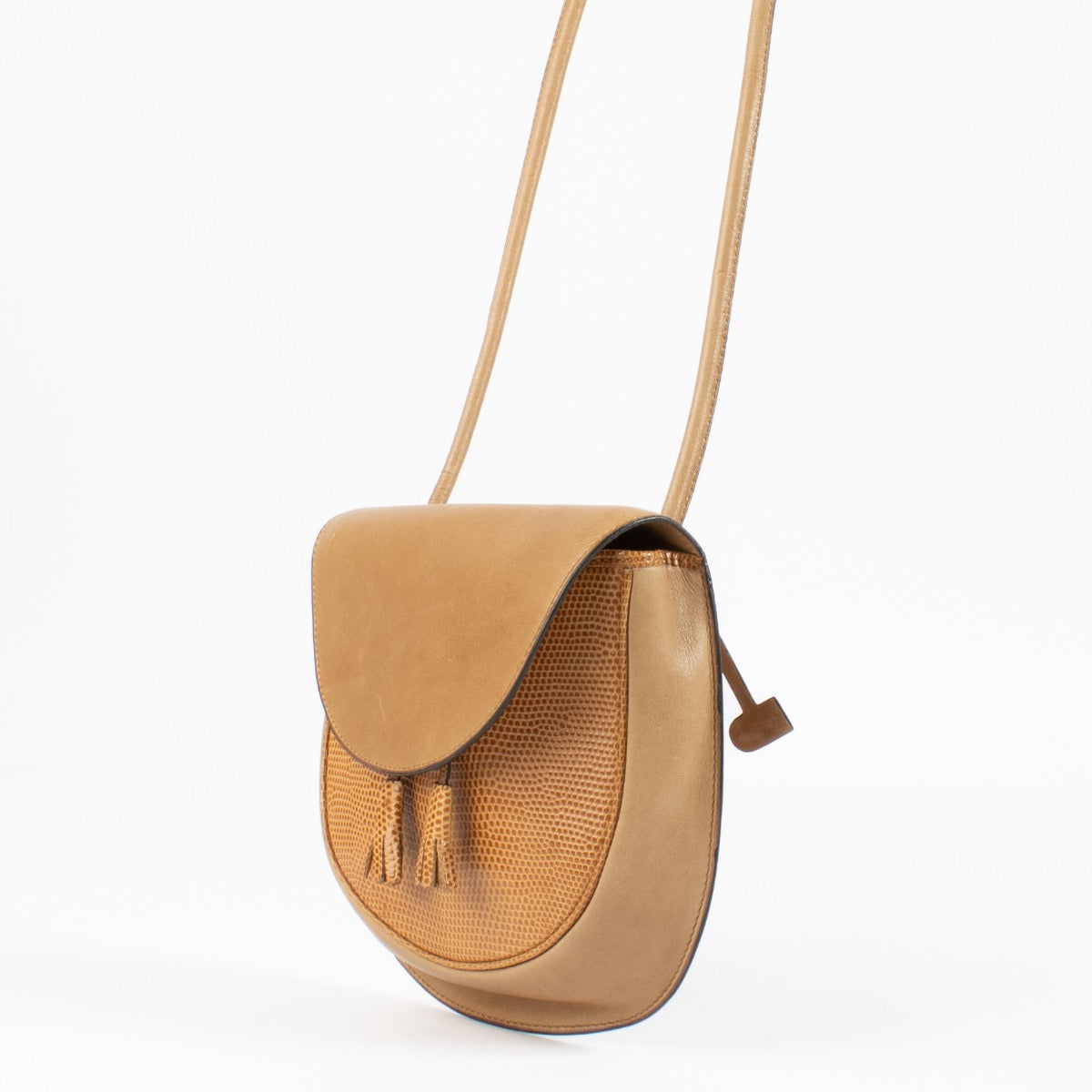 shop 100% authentic second hand Delvaux Beige Lizard Trot Bag on Labellov.com