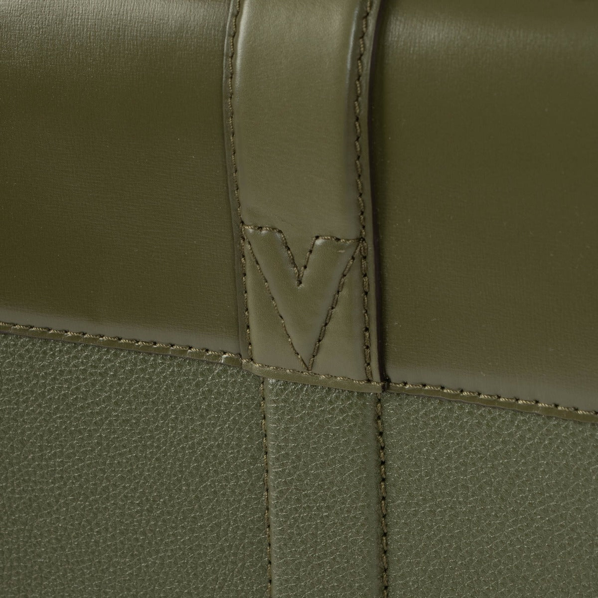 Louis Vuitton Rose des Vents MM khaki green leather handbag