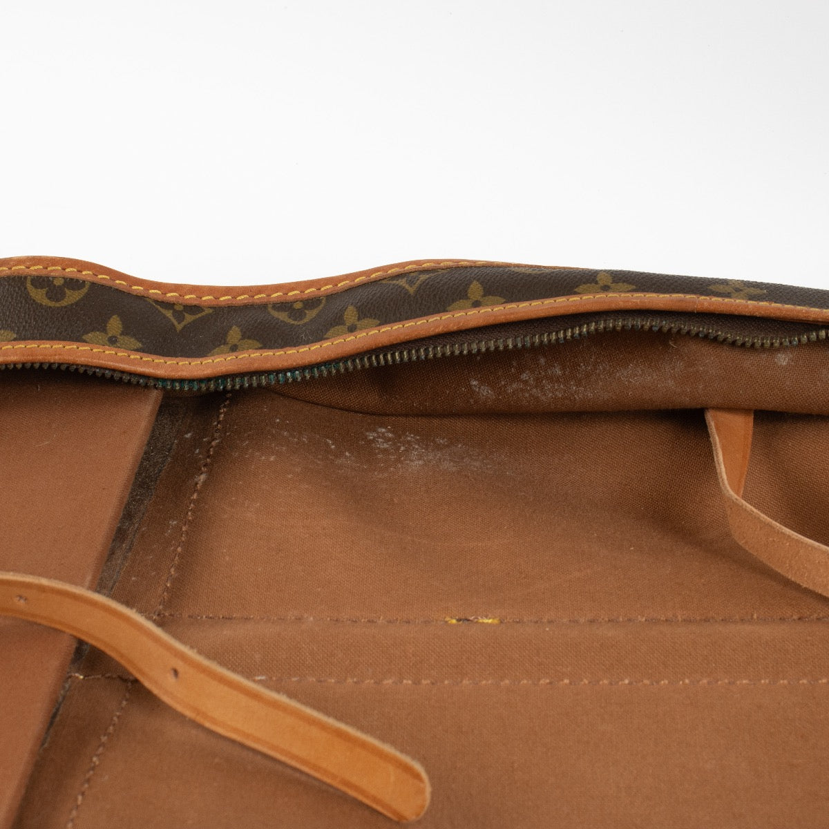 authentic preloved Louis Vuitton Monogram Garment Travel Bag on Labellov.com