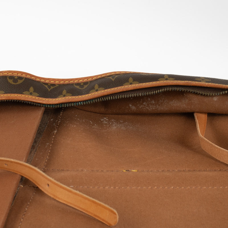 authentic preloved Louis Vuitton Monogram Garment Travel Bag on Labellov.com