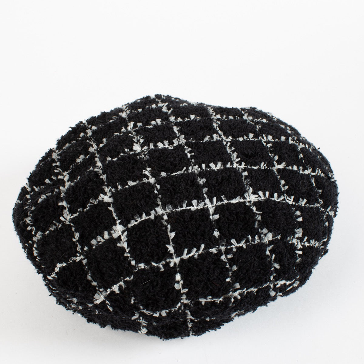 shop 100% authentic second hand Chanel Black Tweed Beret - Size M on Labellov.com
