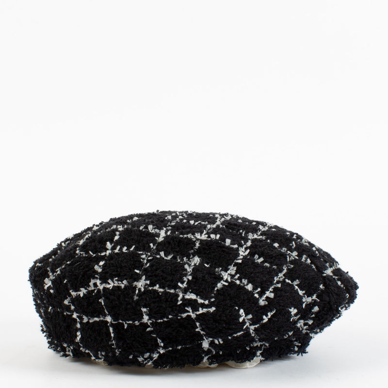 shop 100% authentic second hand Chanel Black Tweed Beret - Size M on Labellov.com