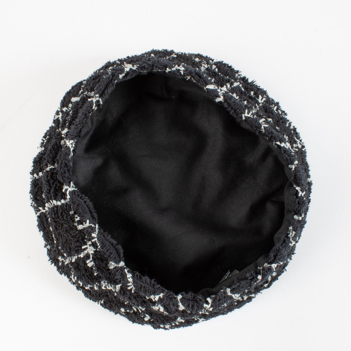 shop 100% authentic second hand Chanel Black Tweed Beret - Size M on Labellov.com