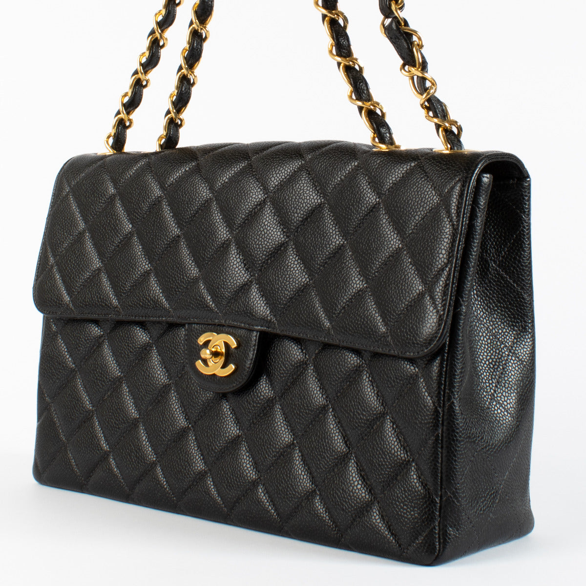Aan de beste prijs bij Labellov te koop Chanel Black Caviar Leather Vintage Flap Bag GHW