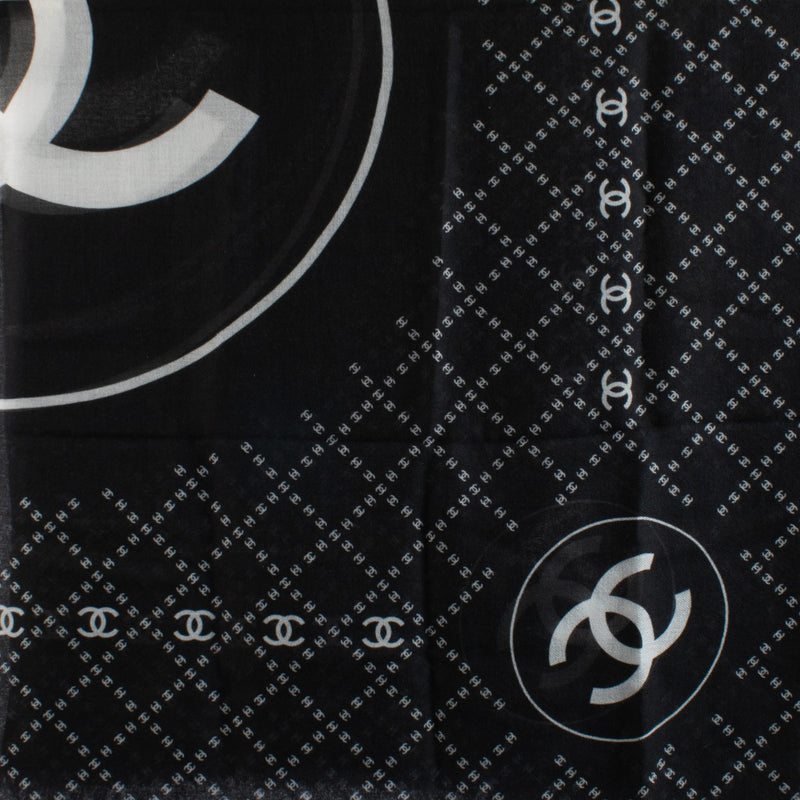 shop 100% authentic second hand Chanel Black CC Travel Kit on Labellov.com
