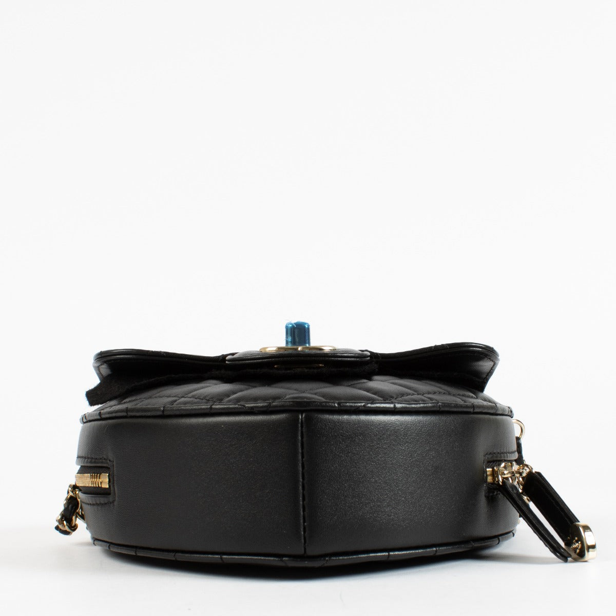 authentic preloved Chanel Black Lambskin Large Heart Bag With Chain on Labellov.com