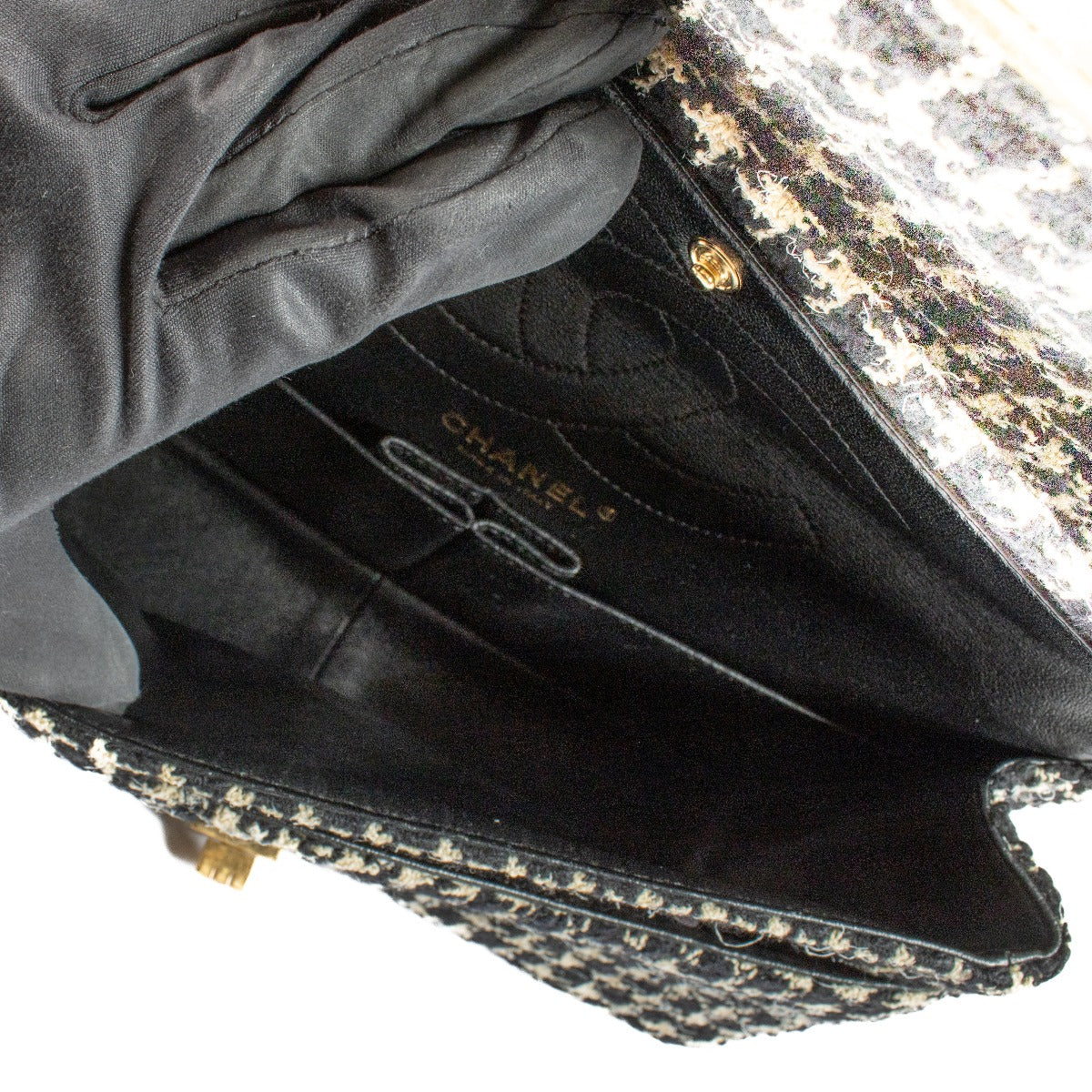 Chanel 15K Brasserie Tweed Grote Reissue 2.55 Tas