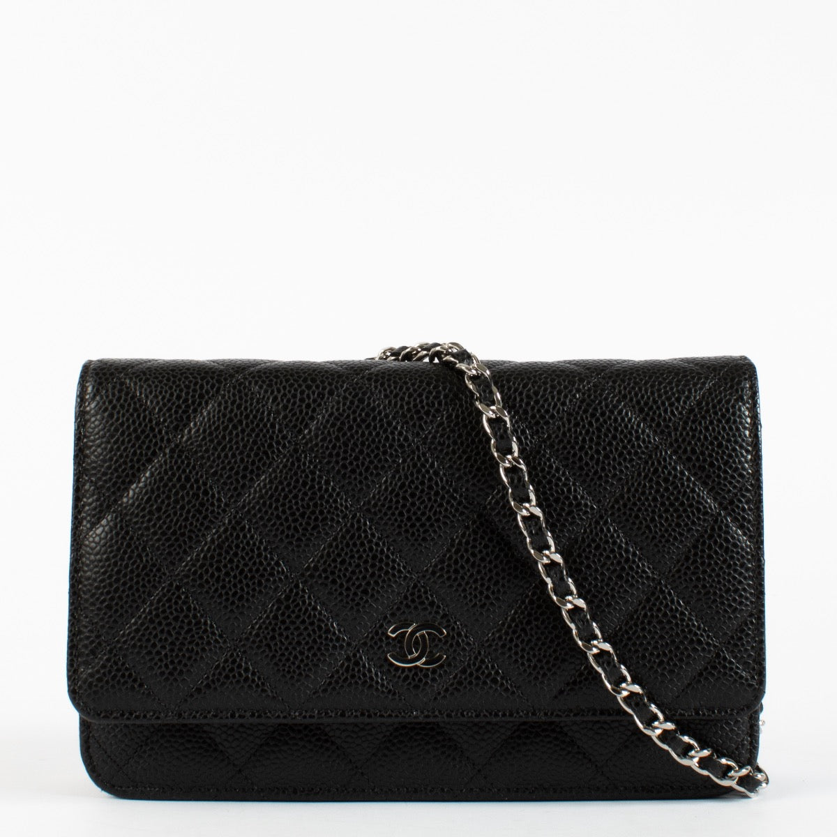 authentic preloved Chanel Black Caviar Wallet On Chain on Labellov.com