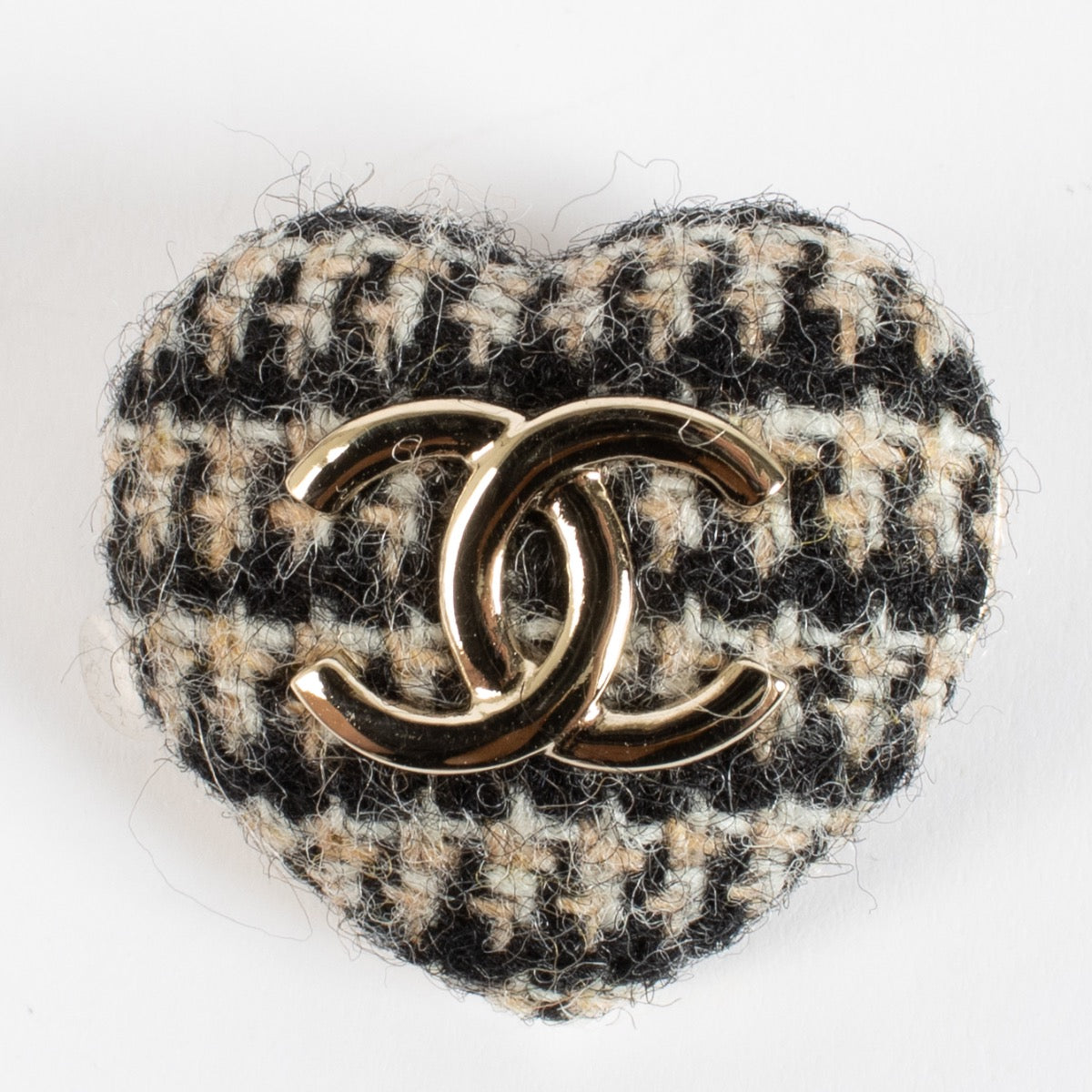 authentic preloved Chanel 22K Tweed Heart Brooch on Labellov.com